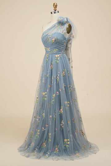 Azul vestido de fiesta con bordados